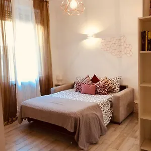 Joy House -central Near Metro Arco Della Pace Brera-entire Perfect For Work & Play, Nightlife With Ac & Fast Wifi Welcome To The Cool Joy House! Milán